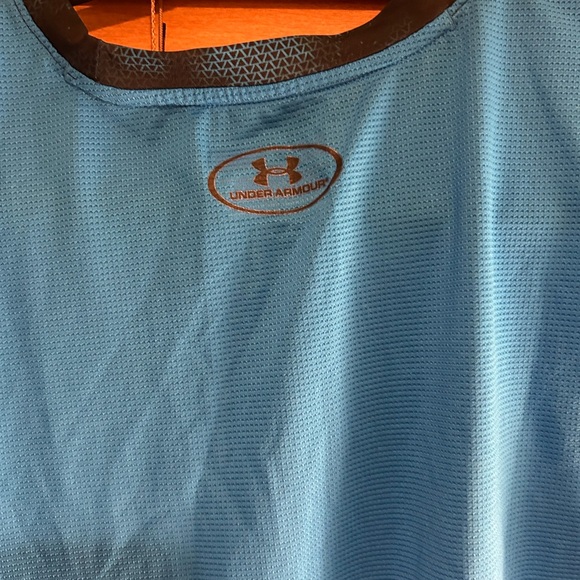 🔥 NWOT Under Armour Black and Blue Long Sleeve Athletic Heatgear Shirt, Medium - Picture 5 of 5